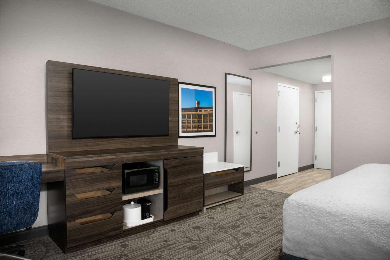Hampton Inn Easton Eksteriør billede