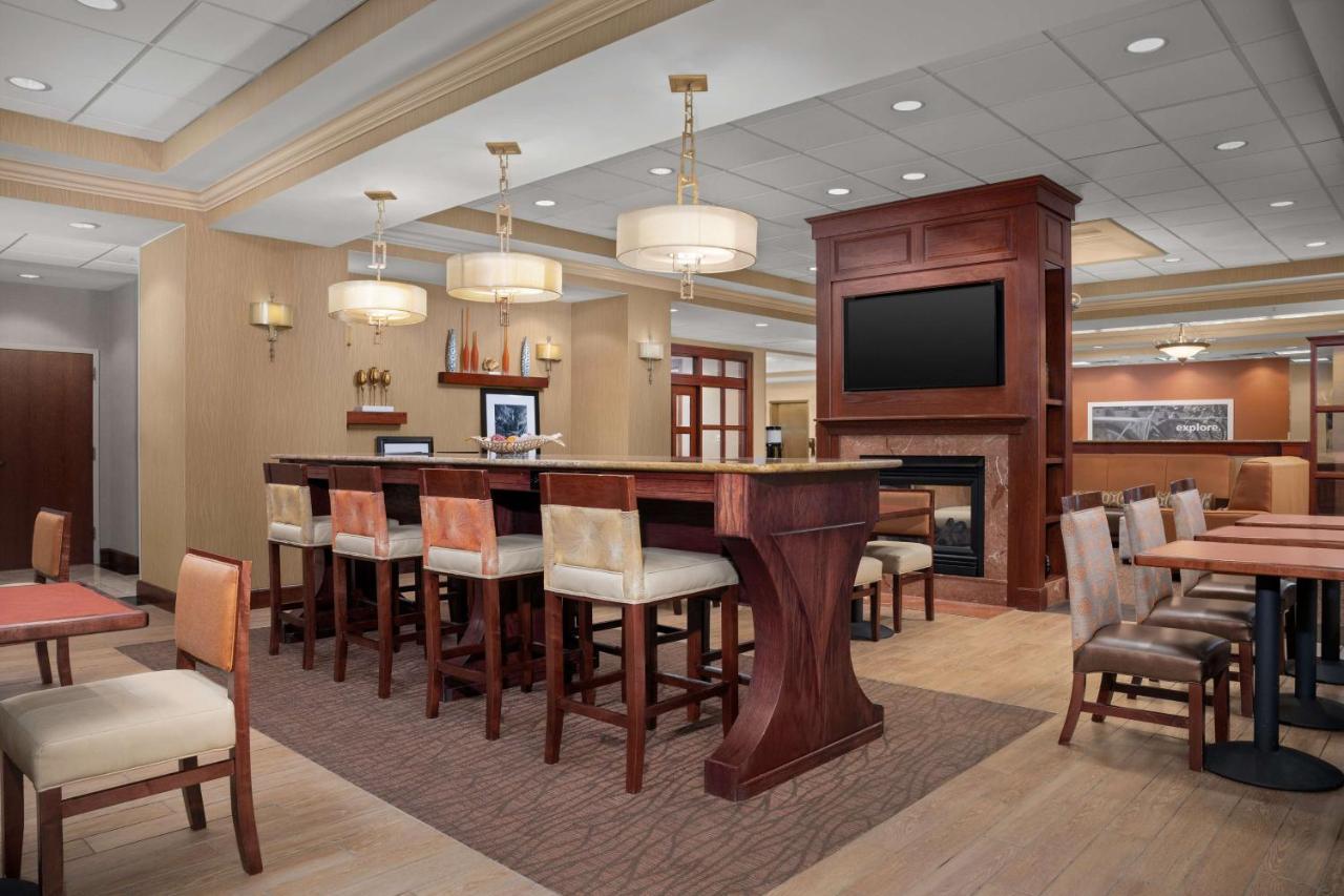 Hampton Inn Easton Eksteriør billede